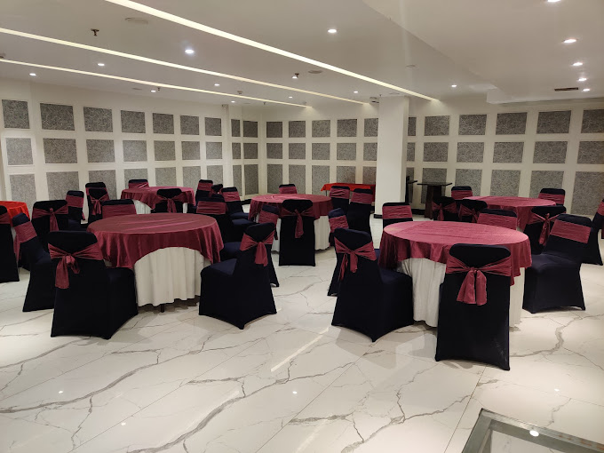 Banquet hall decoration