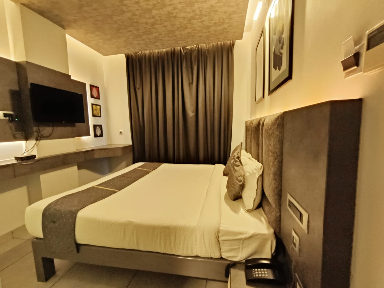 Deluxe Room at Hotel Ranbirs - Comfortable Stay in Lucknow